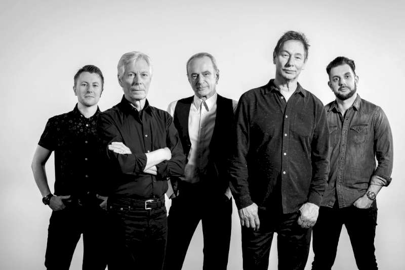 Status Quo & very special guest Shakin Stevens, 2022-12-03, London